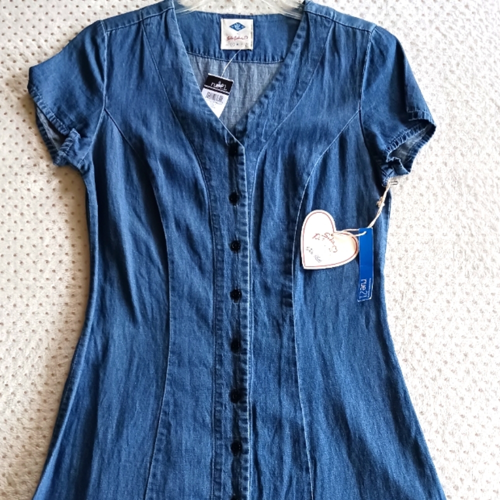 VTG Very cute button up Jean dress from Sadie Robertson collection Rue 21 - Picture 2 of 14